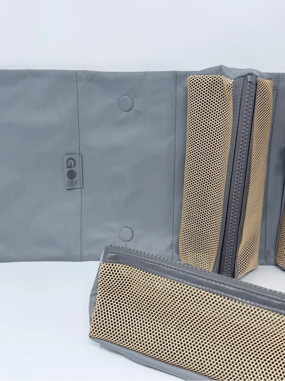 HOBO Metallic Silver Jewelry Organizer Travel Case Fold-Out Zip Pouches